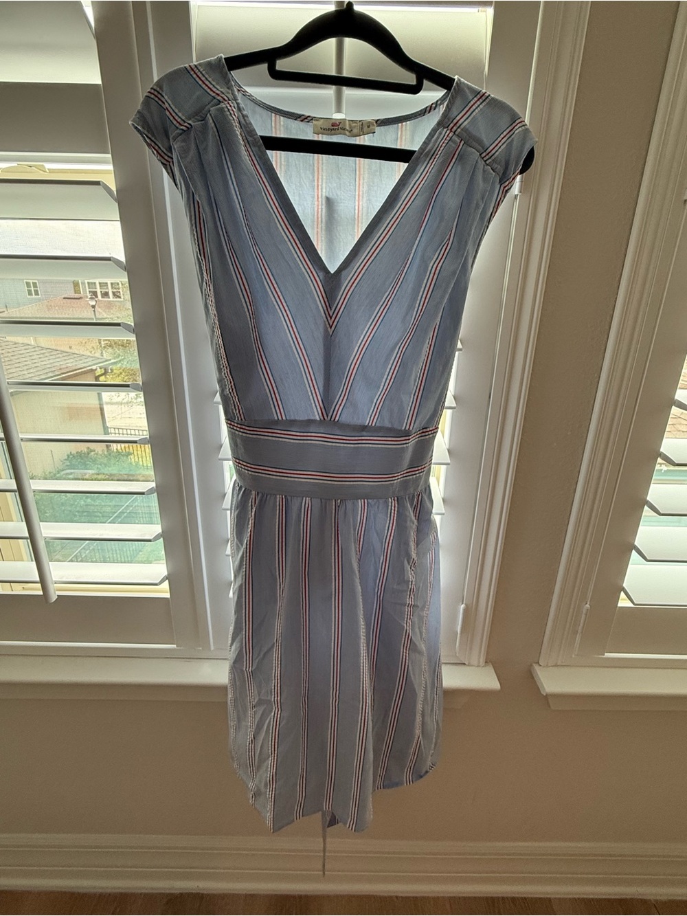 Vineyard Vines Seersucker Striped V-Neck Cap Sleeve Dress with Tie Waist